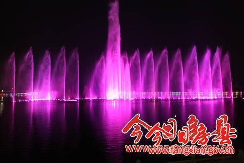 三道河噴泉夜景