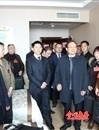 縣領導看望出席房縣第十八屆人大二次會議代表