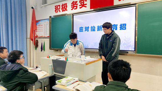 房縣開展高中年級心理健康教育聯校活動