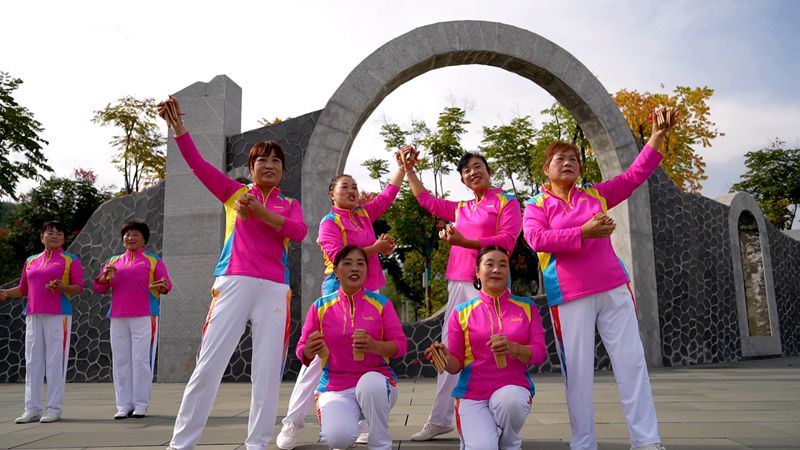 軍店鎮(zhèn)：“人情新風(fēng)”演出隊(duì) 傳遞文明新風(fēng)