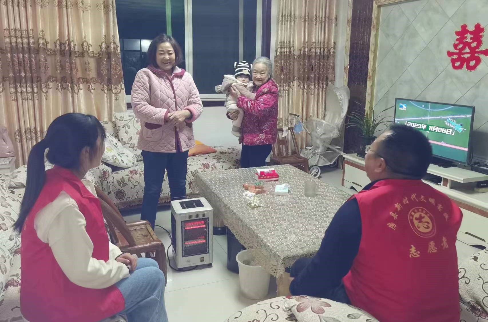 縣招商服務中心夜間巡邏暖民心