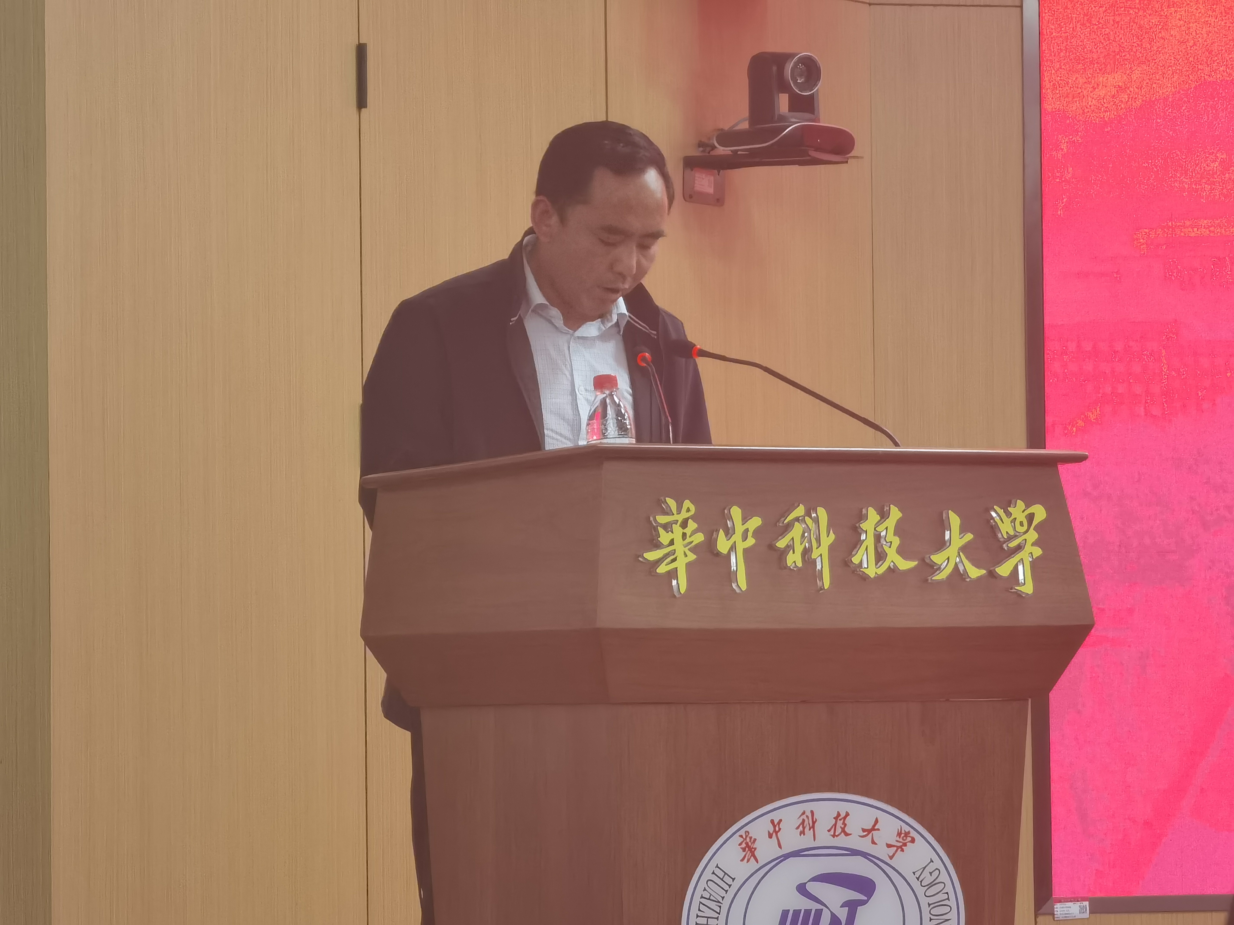 房縣在首屆“新時代文明實踐前沿論壇”上交流發(fā)言