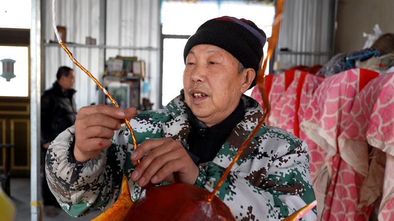 《記者走基層》 丁廣祿：扎火龍  迎春節