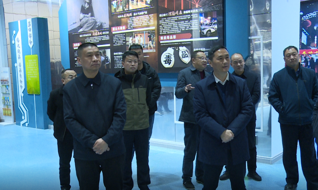 天門市委政法委雷大慶來房調研政法工作