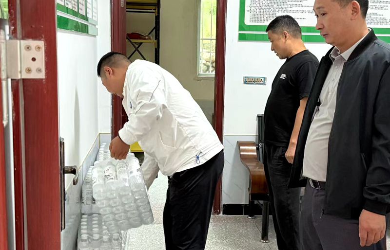 大木廠鎮：干群同心戰風雨 應急送水保民生