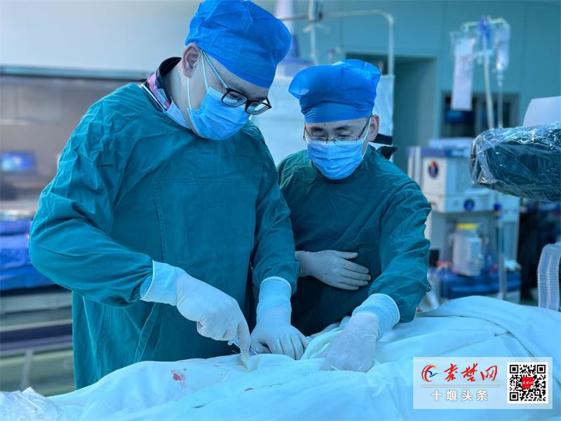 十堰人醫心血管內科團隊首例脈沖電場消融術助七旬大爺恢復健康心跳