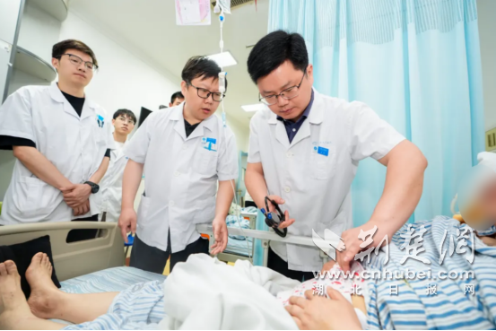 微創技術攻克“癌王”堡壘 十堰人醫成功實施高難度腹腔鏡下膽囊癌根治術